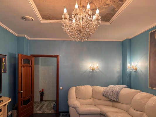 Продам трехкомнатную (3-комн.) квартиру, Соловьева ул, 14, Пермь г