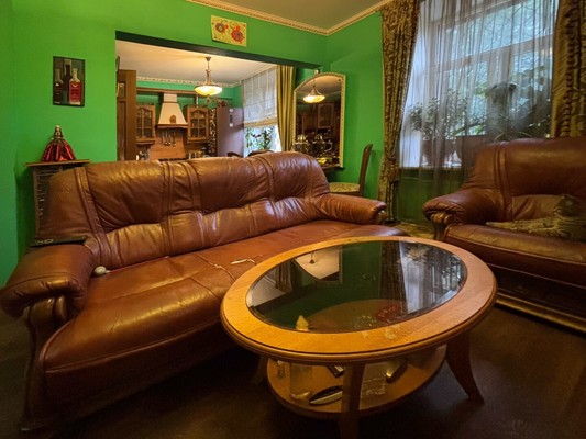Продам трехкомнатную (3-комн.) квартиру, Соловьева ул, 14, Пермь г