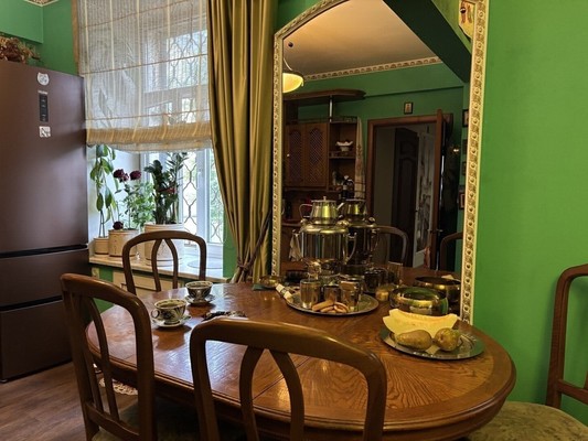 Продам трехкомнатную (3-комн.) квартиру, Соловьева ул, 14, Пермь г