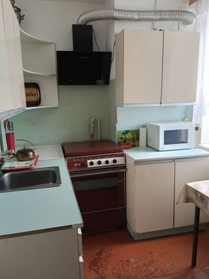 Продам однокомнатную (1-комн.) квартиру, Зеленая ул, 31, Комсомольское пгт