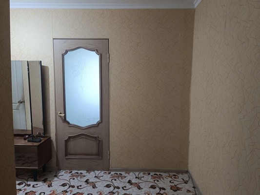 Продам двухкомнатную (2-комн.) квартиру, Розовая ул, 24, Чайкино с