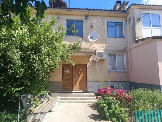 Продам двухкомнатную (2-комн.) квартиру, Розовая ул, 24, Чайкино с
