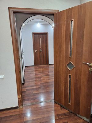 Продам трехкомнатную (3-комн.) квартиру, Меридианная ул, 3А, Казань г