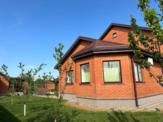 Продам дом, Роз б-р, Волгодонск г, 0 км от города