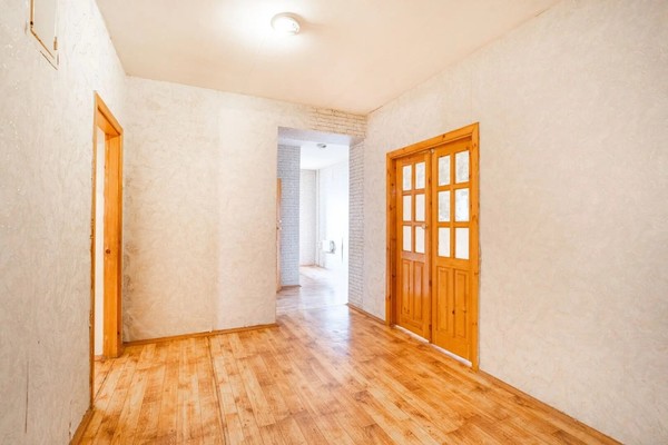Продам трехкомнатную (3-комн.) квартиру, Победы б-р, 45а, Воронеж г