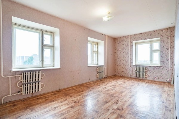 Продам трехкомнатную (3-комн.) квартиру, Победы б-р, 45а, Воронеж г