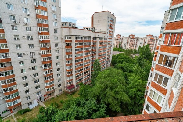 Продам трехкомнатную (3-комн.) квартиру, Победы б-р, 45а, Воронеж г