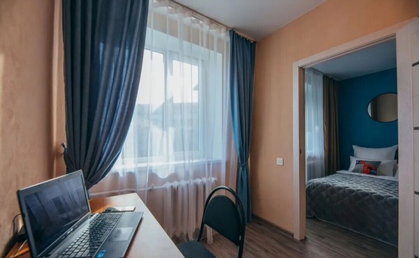 Продам двухкомнатную (2-комн.) квартиру, Курортная ул, 4, Калининград г