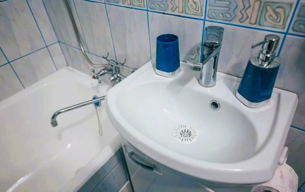 Продам двухкомнатную (2-комн.) квартиру, Курортная ул, 4, Калининград г