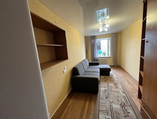 Продам комнату в 6-комн. квартире, Главная ул, 69ка, Казань г