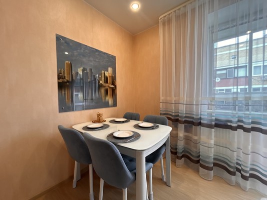 Продам двухкомнатную (2-комн.) квартиру, Кронштадтская ул, 31, Пермь г