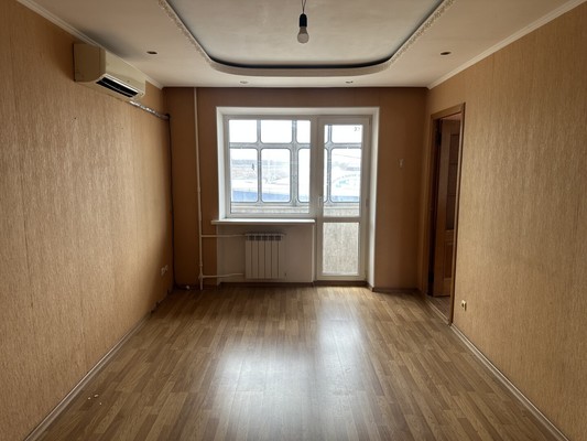 Продам двухкомнатную (2-комн.) квартиру, Базарная пл, 14, Кропоткин г