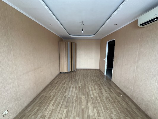 Продам двухкомнатную (2-комн.) квартиру, Базарная пл, 14, Кропоткин г
