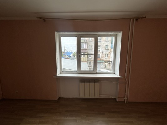 Продам двухкомнатную (2-комн.) квартиру, Базарная пл, 14, Кропоткин г