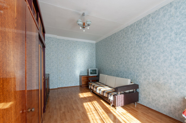 Продам комнату в 2-комн. квартире, Окружной проезд, 11к5, Москва г