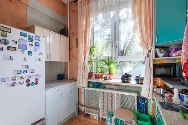 Продам комнату в 2-комн. квартире, Окружной проезд, 11к5, Москва г