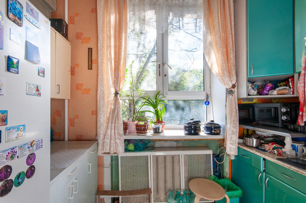 Продам комнату в 2-комн. квартире, Окружной проезд, 11к5, Москва г