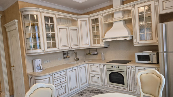 Продам трехкомнатную (3-комн.) квартиру, Первомайская ул, 42к4, Москва г