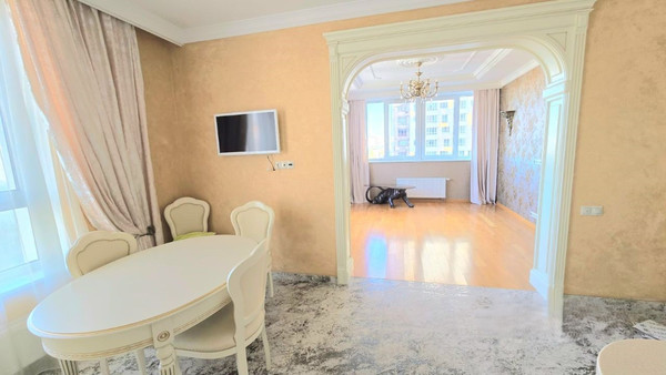 Продам трехкомнатную (3-комн.) квартиру, Первомайская ул, 42к4, Москва г