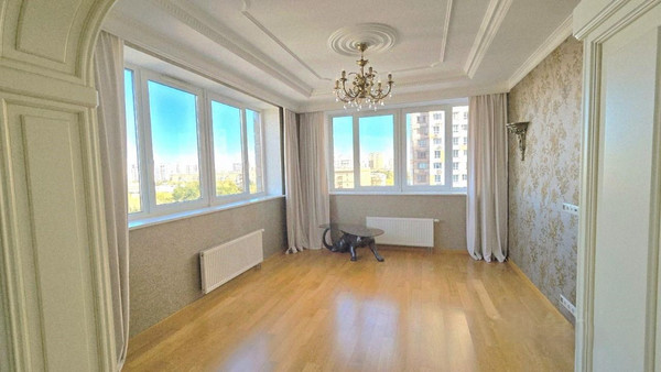 Продам трехкомнатную (3-комн.) квартиру, Первомайская ул, 42к4, Москва г