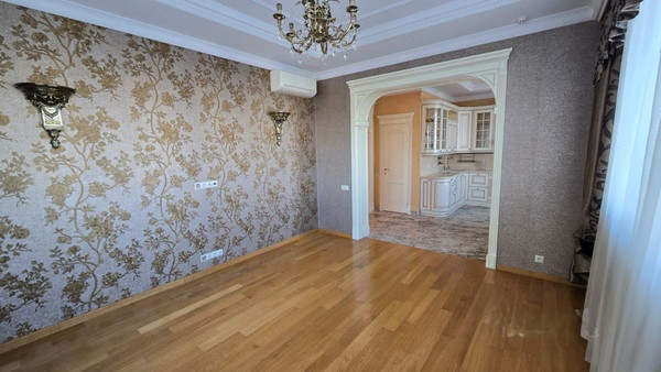 Продам трехкомнатную (3-комн.) квартиру, Первомайская ул, 42к4, Москва г
