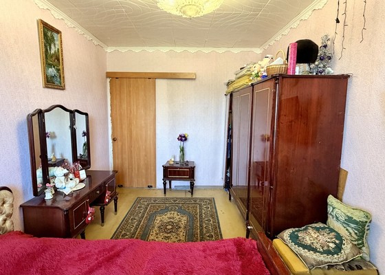 Продам многокомнатную квартиру, Калинина ул, 84, Нижний Тагил г