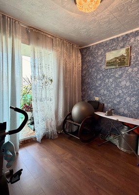 Продам многокомнатную квартиру, Калинина ул, 84, Нижний Тагил г