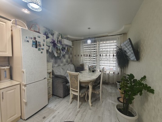 Продам двухкомнатную (2-комн.) квартиру, Центральный (Купелинка мкр) кв-л, 1, Сапроново д