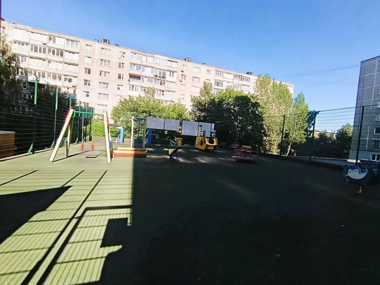 Продам двухкомнатную (2-комн.) квартиру, 9 Апреля ул, 86А, Калининград г