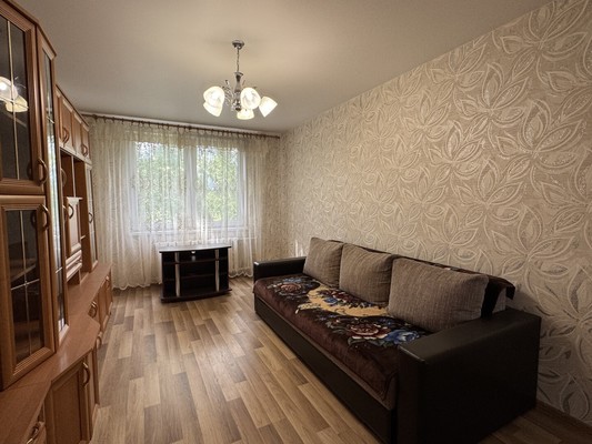 Продам двухкомнатную (2-комн.) квартиру, Подполковника Емельянова ул, 252, Калининград г
