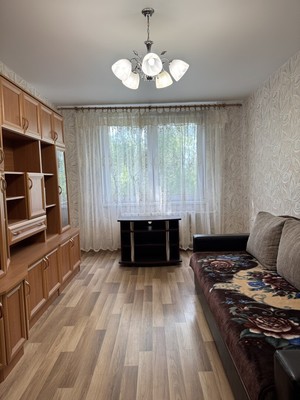 Продам двухкомнатную (2-комн.) квартиру, Подполковника Емельянова ул, 252, Калининград г