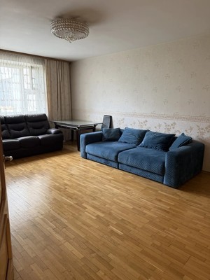 Продам трехкомнатную (3-комн.) квартиру, Саморы Машела ул, 4к4, Москва г
