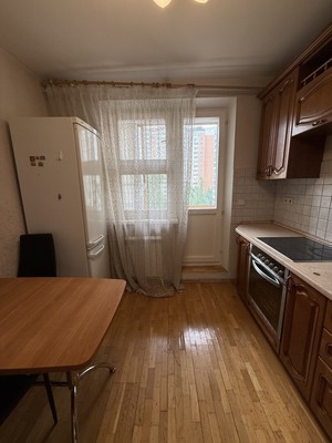 Продам трехкомнатную (3-комн.) квартиру, Саморы Машела ул, 4к4, Москва г