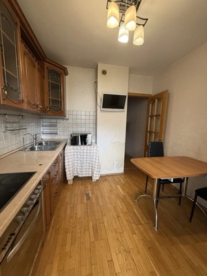 Продам трехкомнатную (3-комн.) квартиру, Саморы Машела ул, 4к4, Москва г