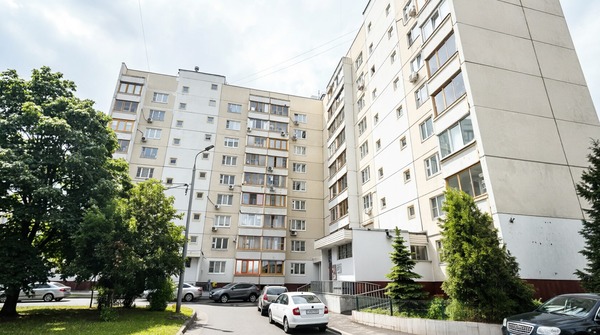 Продам трехкомнатную (3-комн.) квартиру, Саморы Машела ул, 4к4, Москва г