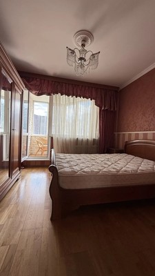 Продам трехкомнатную (3-комн.) квартиру, Одесская ул, 18к4, Москва г