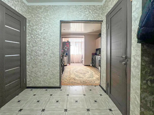 Продам трехкомнатную (3-комн.) квартиру, Кешокова ул, 83кА, Нальчик г