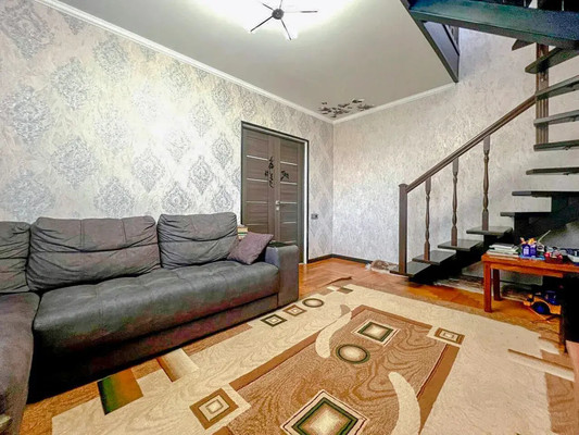 Продам трехкомнатную (3-комн.) квартиру, Кешокова ул, 83кА, Нальчик г
