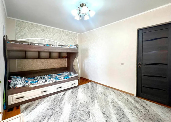 Продам трехкомнатную (3-комн.) квартиру, Кешокова ул, 83кА, Нальчик г