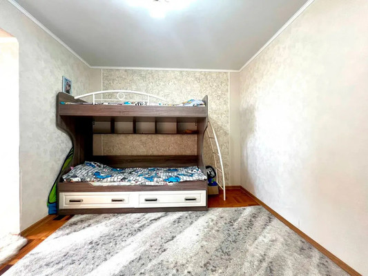 Продам трехкомнатную (3-комн.) квартиру, Кешокова ул, 83кА, Нальчик г