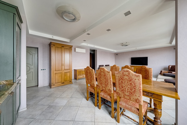 Продам двухкомнатную (2-комн.) квартиру, Хорошёвское ш, 12к1, Москва г