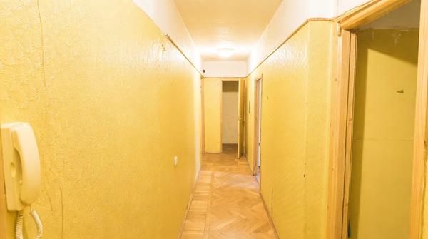 Продам трехкомнатную (3-комн.) квартиру, Коминтерна ул, 16, Королев г