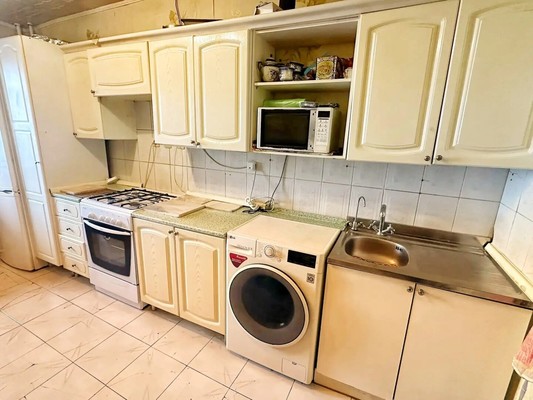Продам трехкомнатную (3-комн.) квартиру, Фасадная ул, 8к7, Лесной Городок дп