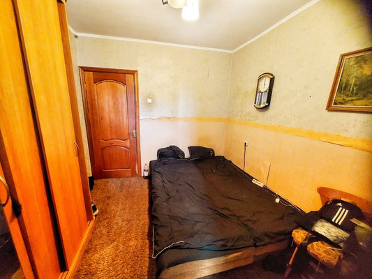 Продам трехкомнатную (3-комн.) квартиру, Фасадная ул, 8к7, Лесной Городок дп