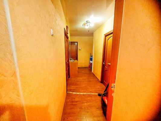 Продам трехкомнатную (3-комн.) квартиру, Фасадная ул, 8к7, Лесной Городок дп