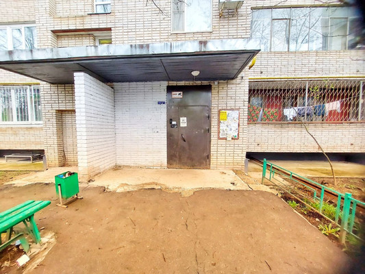 Продам трехкомнатную (3-комн.) квартиру, Фасадная ул, 8к7, Лесной Городок дп