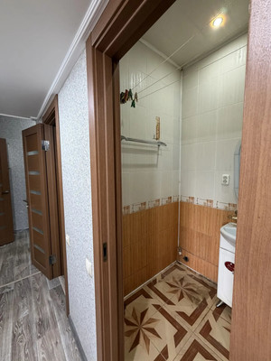 Продам двухкомнатную (2-комн.) квартиру, Мира ул, 6, Тихорецк г