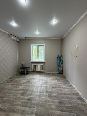 Продам двухкомнатную (2-комн.) квартиру, Мира ул, 6, Тихорецк г