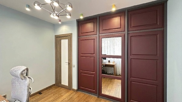 Продам трехкомнатную (3-комн.) квартиру, Василия Бутурлина ул, 2, Летово д