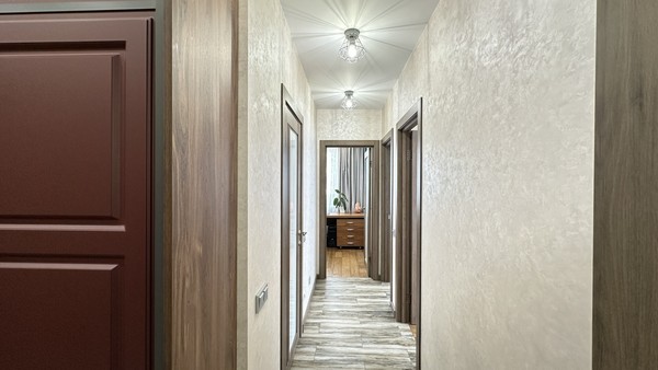 Продам трехкомнатную (3-комн.) квартиру, Василия Бутурлина ул, 2, Летово д